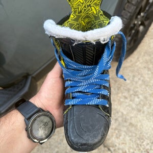 2021 Bauer Vapor 3X Hockey Skates Regular Width Size 3.5 (Used)