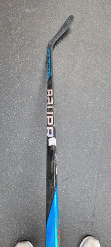 Used Bauer BAUER NEXUS SYNC P28 77 FLEX Senior One Piece Right 77 Flex 11497-C000154420