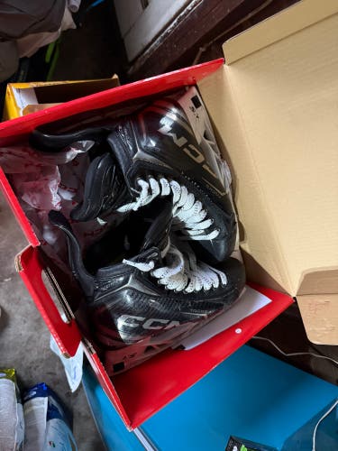 2024 CCM Tacks XF Pro Hockey Skates Regular Width 8.5 (Used)