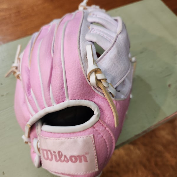 Wilson RH A 2446 Softball Glove 10" Pink Hope T Ball Glove