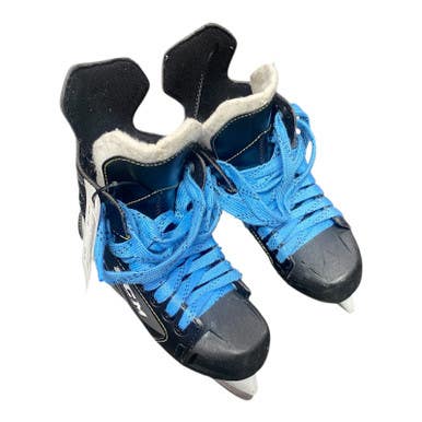 Used CCM 9040 TACKS Junior Hockey Skate Junior 02 11375-S000370914