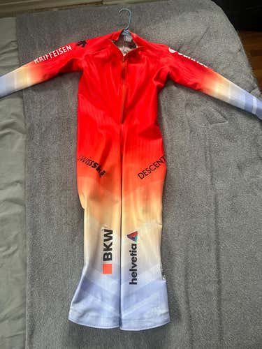 Men's Medium 2023 Descente Ski Suit (New) FIS Legal