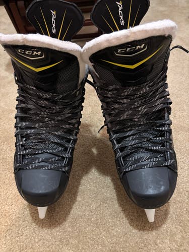 CCM Tacks 4052 Hockey Skates Regular Width 11.5 (Barely Used)