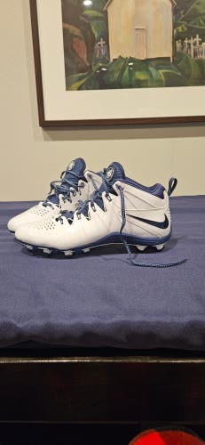 White Men's Size M 10.0 (W 11.0) Adult Nike High Top Molded Cleats (New)