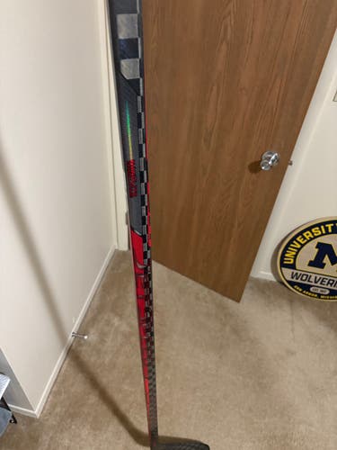 Senior CCM JetSpeed FT4 Pro Left Hand Hockey Stick P29 80 Flex Pro Stock (New)