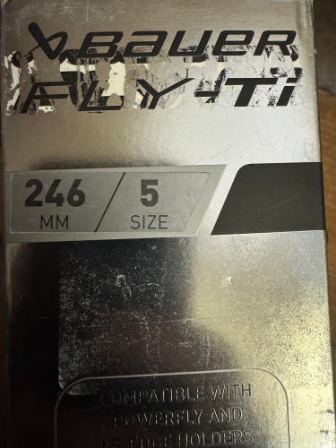 Bauer Fly-Ti 246 mm (Lightly Used)