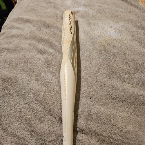 2023 Easton Ghost Composite Bat (-10) 22 oz 32" (Used)