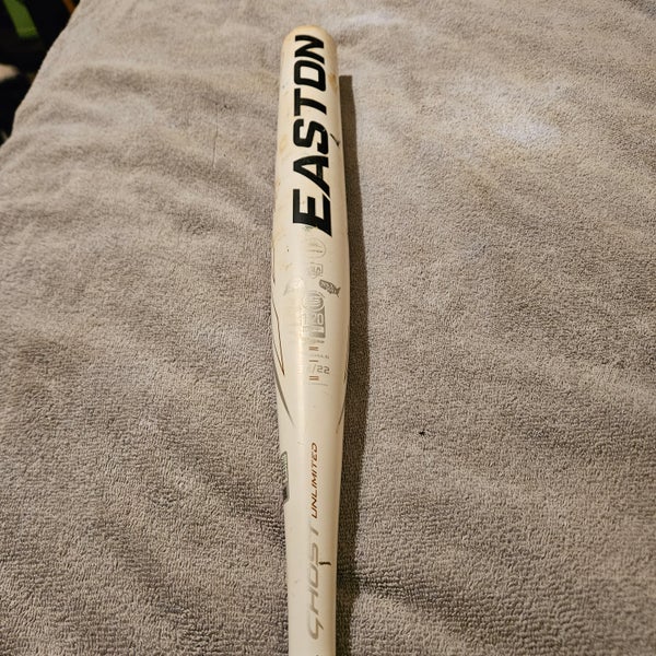 2023 Easton Ghost Composite Bat (-10) 22 oz 32" (Used)