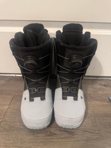 Women's Size M 6.5 (W 7.5) Ride Sage Snowboard Boots All Mountain (Used)
