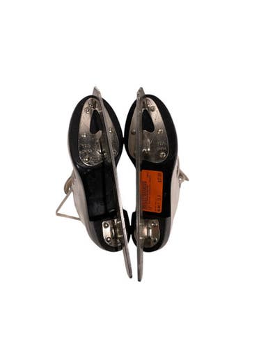 Used CCM Girls Softboot Skate White Youth 13.0 11847-S000031764