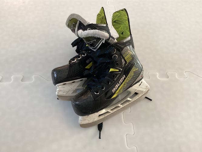 2023 Bauer Vapor X4 Hockey Skates 12 (Used)