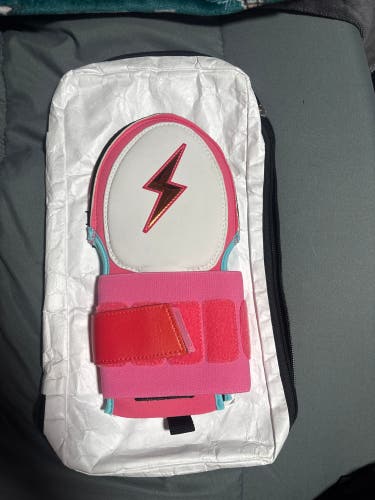 Bruce Bolt Sliding Mitt (Youth/Creator Series)