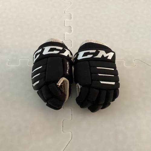 CCM Tacks 4 Roll Pro 2 Gloves 8" (Used)