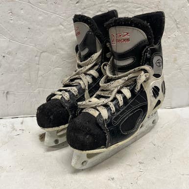 Used CCM TACKS 252 Junior Hockey Skate Junior 02 11855-S000196617