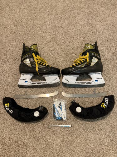 2022 True Catalyst 9 Hockey Skates Regular Width 7.5 (Used)