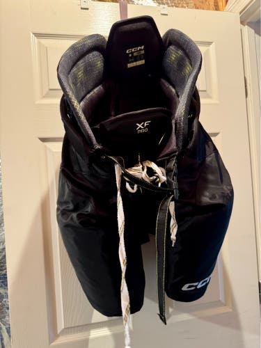 Senior Large CCM Tacks XF Pro Hockey Pants (Used)