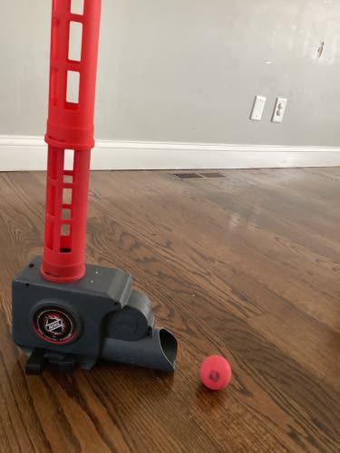 (Used) NHL knee hockey passer