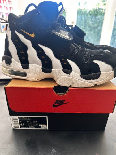 Black Men's Size M 8.0 (W 9.0) Adult Nike Air Diamond Turf Shoes (Used)