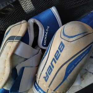 Youth Small Bauer Nexus 7000 Elbow Pads (Used)