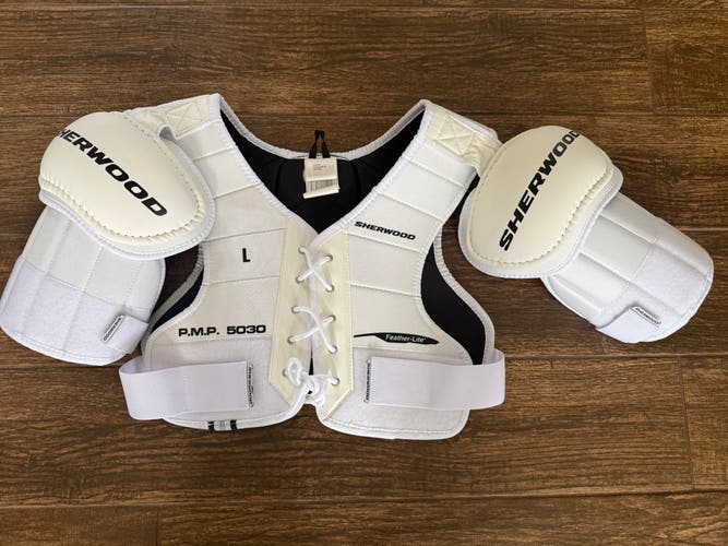 Large Senior Sher-Wood 5030 HOF Shoulder Pads (Used)