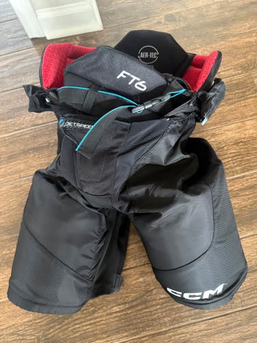Senior Large CCM JetSpeed FT6 Hockey Pants (Used)