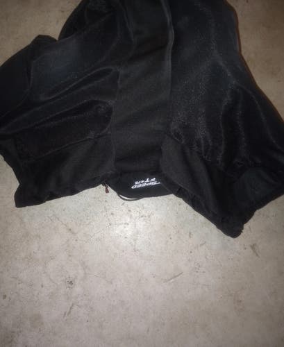 Junior Small CCM JetSpeed FT475 Hockey Pants (Used)