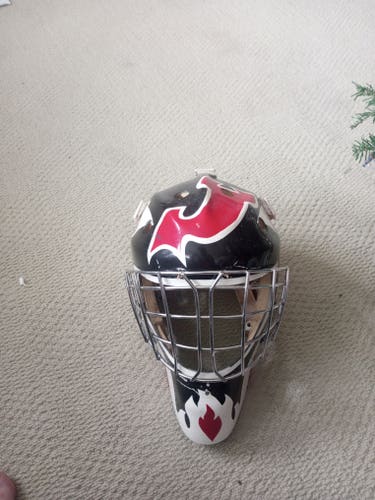 Senior Large Heaton Goalie Mask (Used)