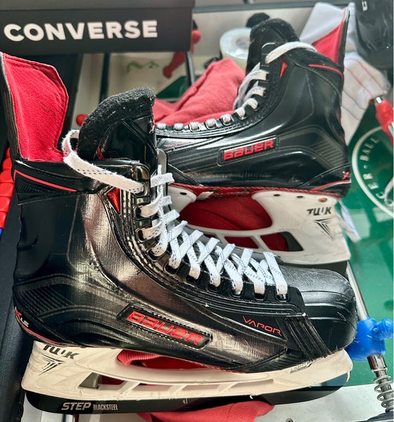 2015 Bauer Vapor 1X LE Hockey Skates Regular Width 8.5 (Used)