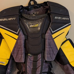 Small Bauer Supreme Ultrasonic Goalie Chest Protector (Used)