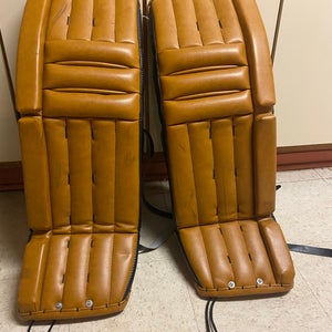 32" Goalie Leg Pads (Used)