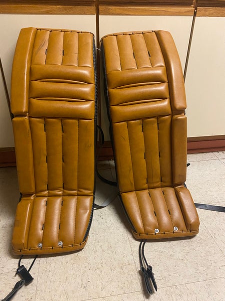 32" Goalie Leg Pads (Used)