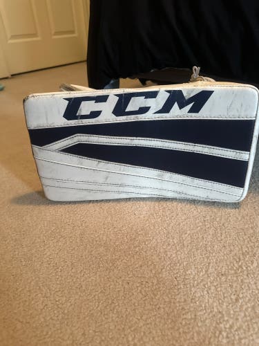 CCM Extreme Flex II 860 Regular (Used)