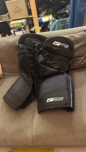 Men's Senior Medium Bauer Supreme 70 Hockey Pants (Used)