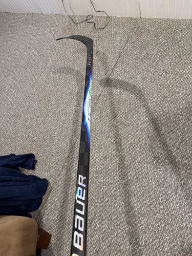 Senior Bauer Vapor FlyLite Right Handed Hockey Stick P92 70 Flex (New)