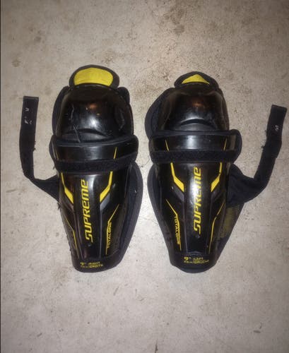Youth Bauer Supreme TotalOne MX3 9" Shin Pads (Used)