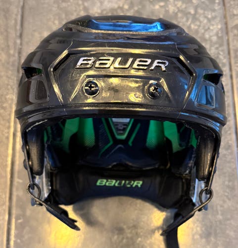 Bauer Hyperlite Helmet (Used) Size S/M