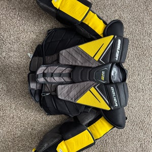 Large 2022 Bauer Supreme Ultrasonic Goalie Chest Protector (Used)