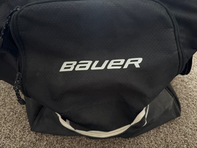 Bauer Goalie Bag (Used) Bauer 850 Goalie Wheeled Equipment Bag