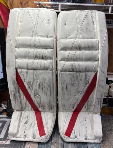 34" True Goalie Leg Pads (Used)
