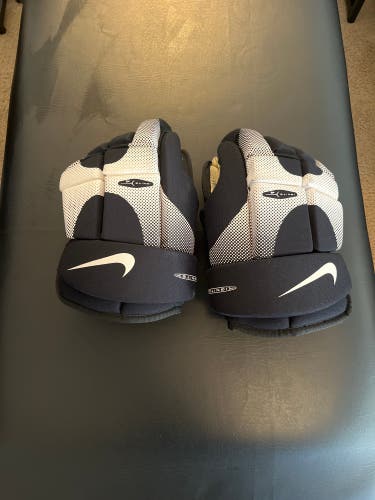 Nike Ignite Gloves 14" (Used)