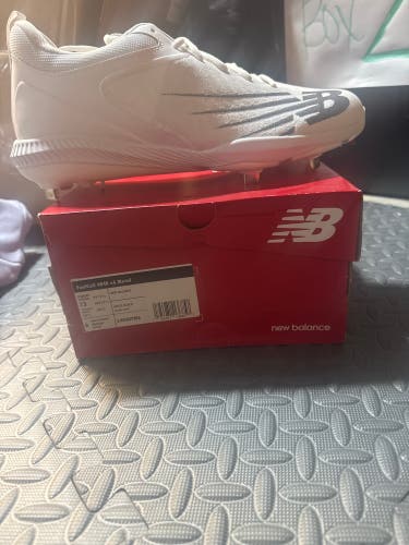 White Men's Size 13.0 (W 14.0) New Balance 4040v6 (New)