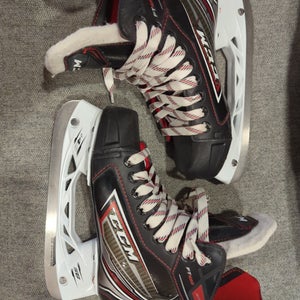 CCM JetSpeed FT460 Hockey Skates Regular Width Size 3