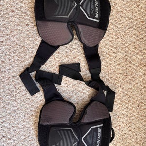 Bauer GSX Goalie Knee Guards - Junior (Used)