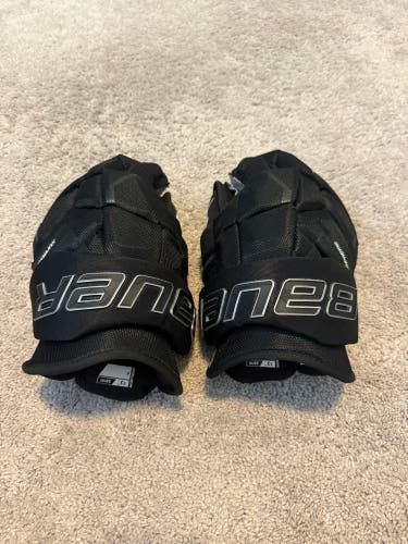 Bauer Supreme Mach Gloves 13" (Used)