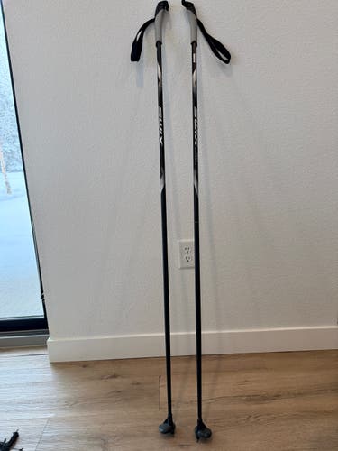 Swix Classic/Touring cross country ski poles - 140cm - as new condition