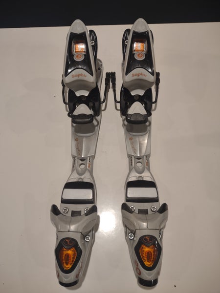 Rossignol Saphir 90 Ski Bindings with 85mm Brake and Max Din 9.0 (Used)