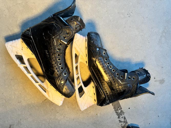 2023 Bauer Supreme Shadow Hockey Skates 7 (Used)