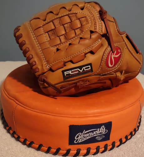 2011 Pitcher's LHT Rawlings REVO SC950 Baseball Glove 11.75" (Used)