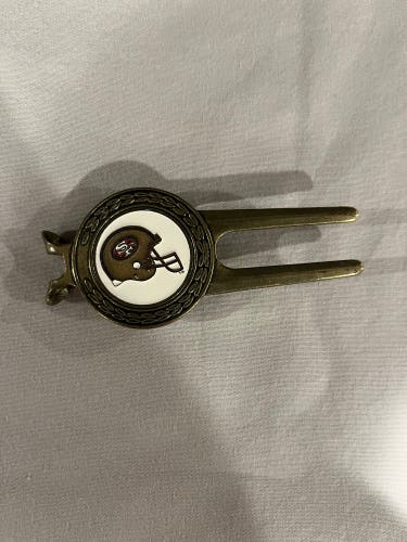 San Francisco 49ers Divot Golf Tool (Used)