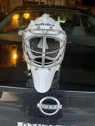 Senior Medium 2025 Bauer 960 Goalie Mask (New)